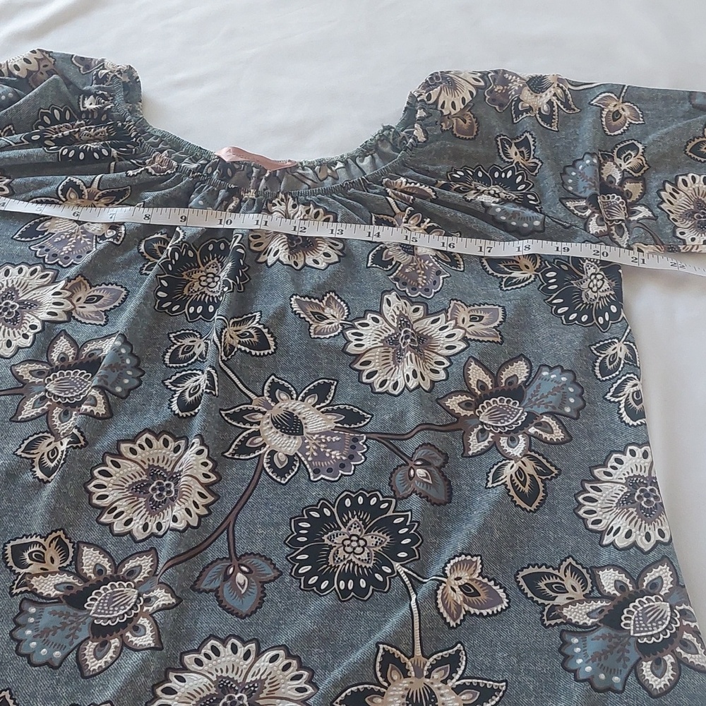 Amiana Blue Pop Out Floral Off-Shoulder Top .Size M - Picture 7 of 8